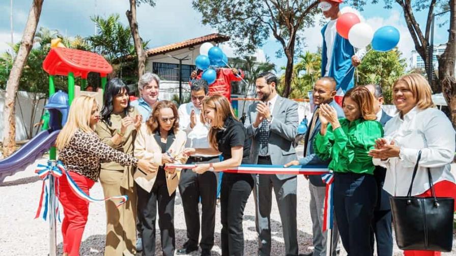 Alcaldía del Distrito Nacional reinaugura el parque Renacimiento