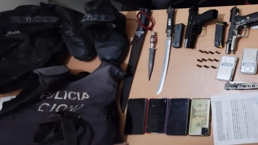 La Policía desmantela supuesta red criminal en Barahona, apresa a seis hombres La Policía desmantela supuesta red criminal en Barahona, apresa a seis hombres