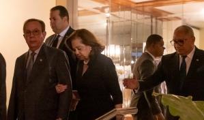 Decenas de personas dan pésame a la familia de Víctor Méndez Capellán