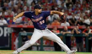 Jhoan Durán salva su séptimo partido en victoria de Twins sobre Kansas City
