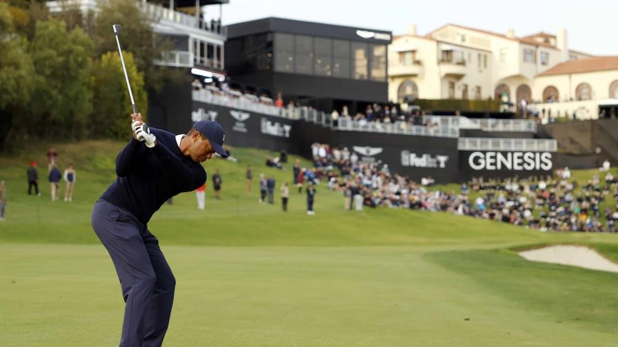 Woods abre con ronda de 69 en Riviera, a 5 de la punta Woods abre con ronda de 69 en Riviera, a 5 de la punta