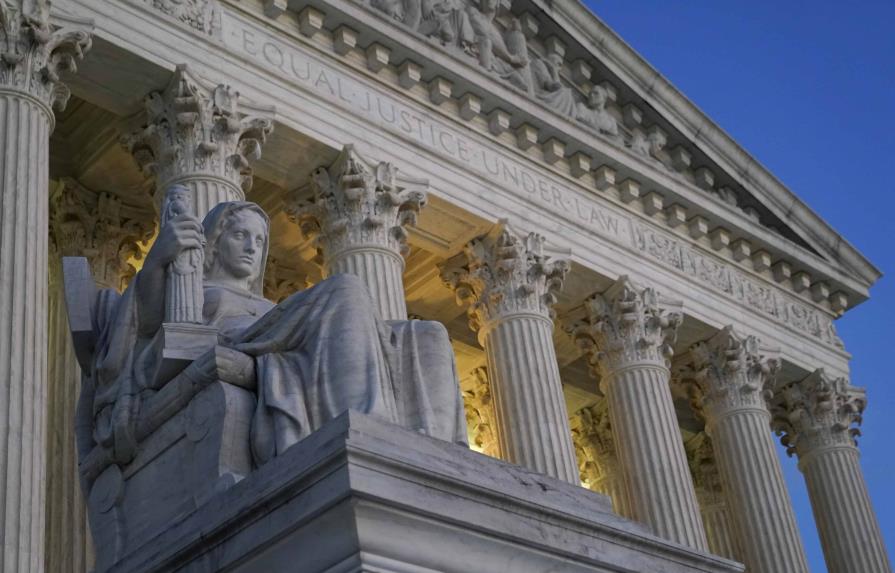 Suprema Corte rechaza escuchar argumentos sobre Título 42