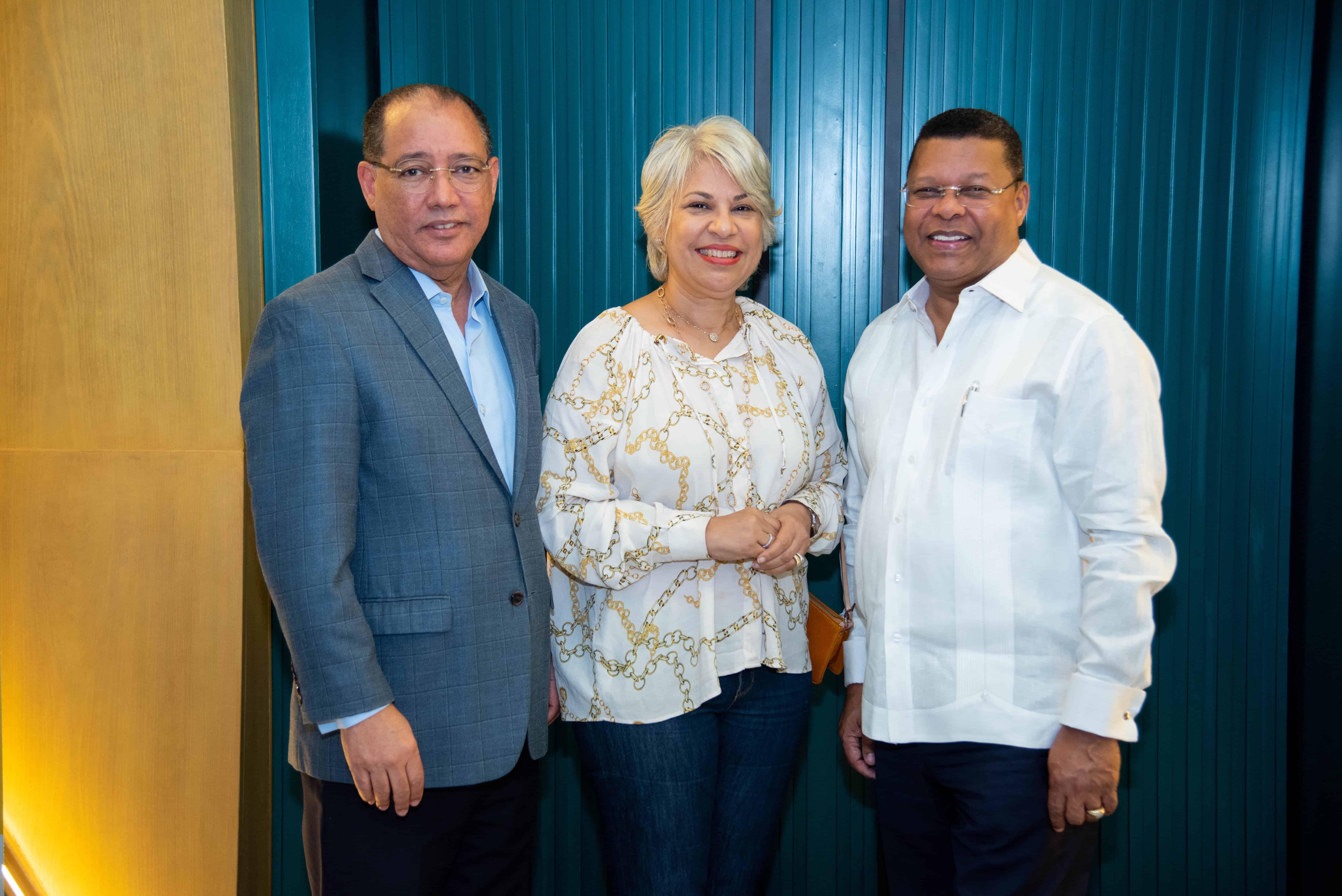 Luis Sabater, Delfina Taveras y Dany Alcantara.