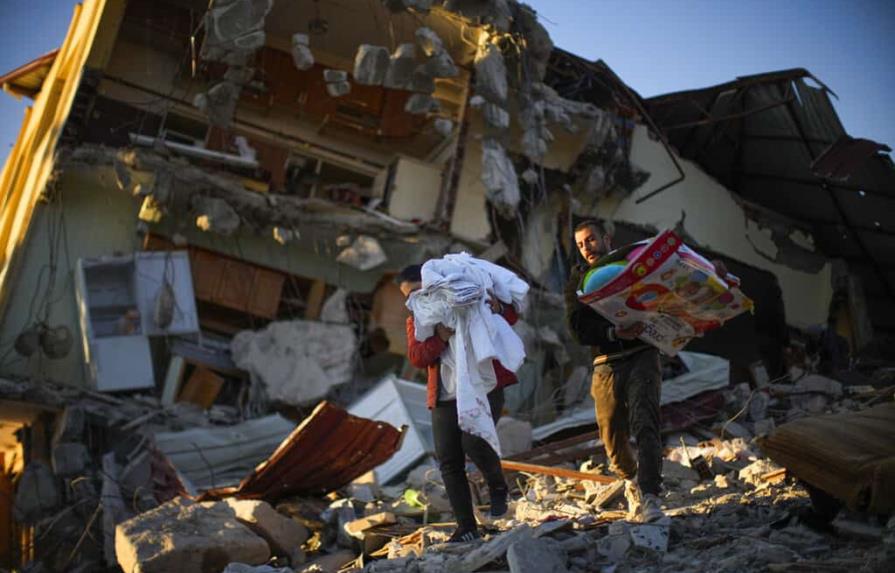 La tierra vuelve a temblar en Turquía y Siria, aunque con menos víctimas