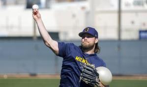 Burnes, decepcionado por arbitraje salarial con Milwaukee