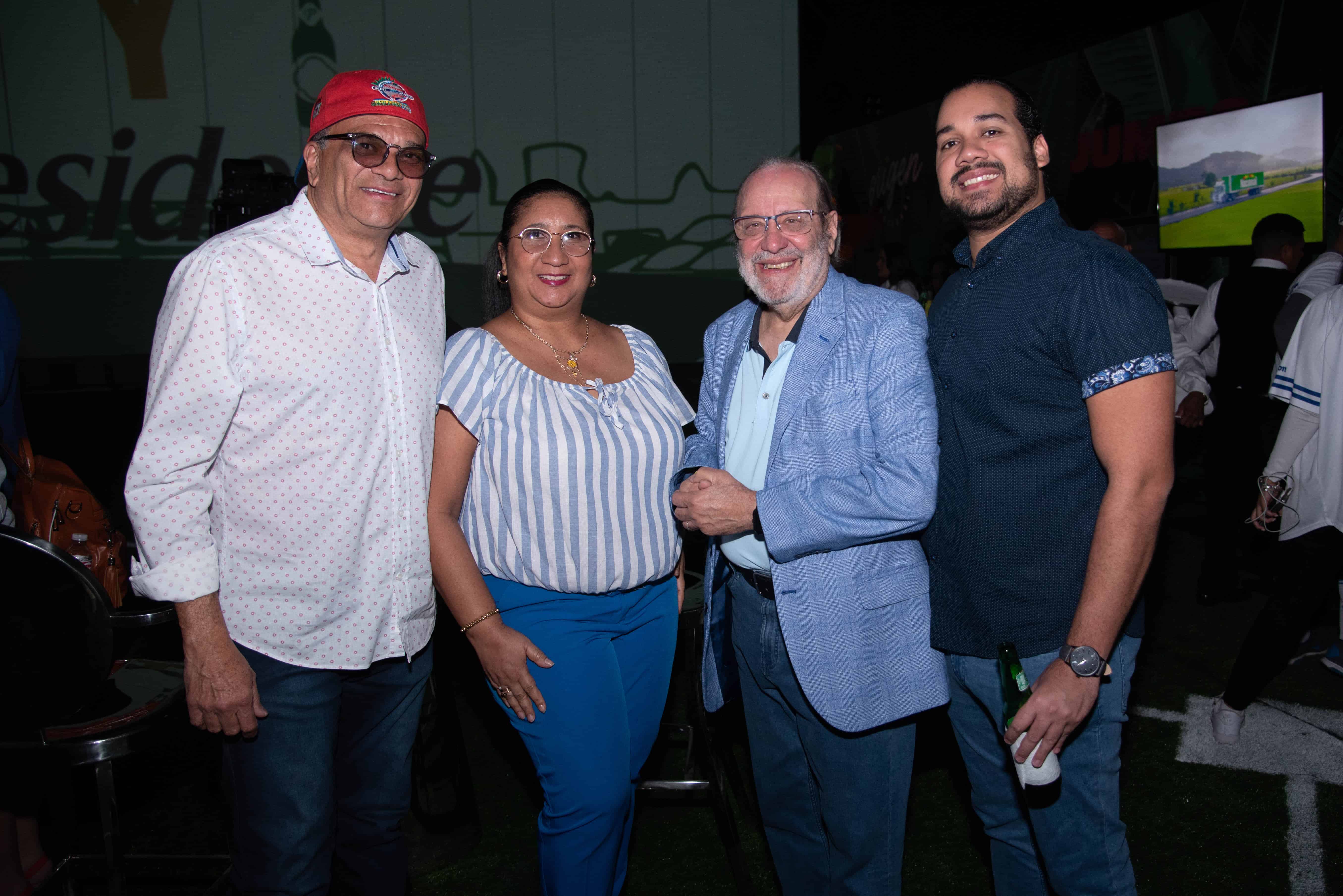 Jorge Tórres, Martha Fontalvo, Miguel Ángel Herrera y Miguel Ángel Herrera (hijo).
