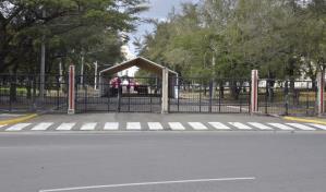 Buscan abrir puertas del Teatro del Cibao, cerradas desde hace 30 años