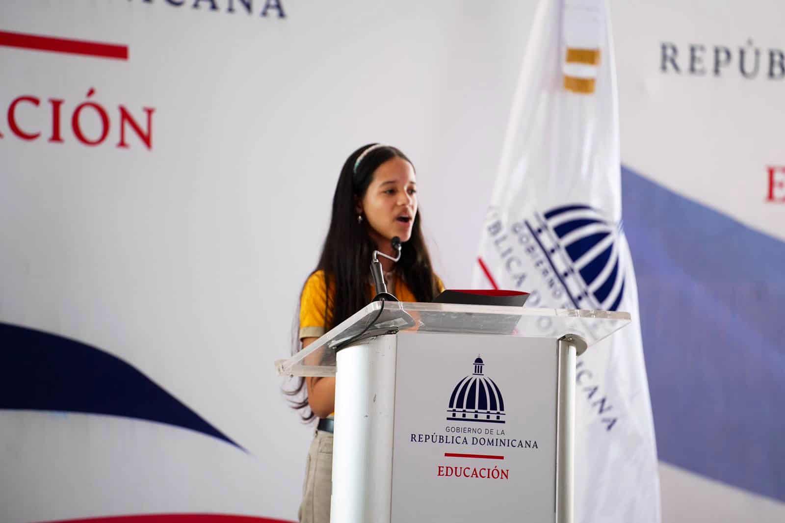 Yismeini Báez, estudiante de primero de secundaria.