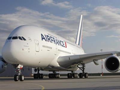 Avión de Air France se devuelve a París tras siete horas de vuelo