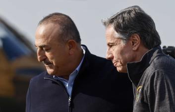 Blinken está en Turquía para mostrar el apoyo de EEUU tras el sismo