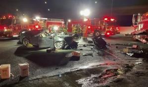 Muere el conductor de un Tesla tras chocar con un camión de bomberos en California