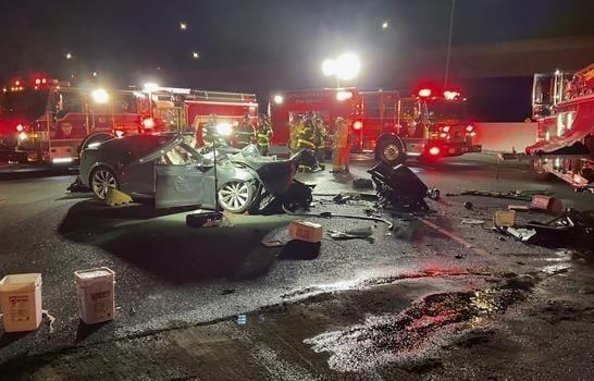 Piloto automático de un Tesla habría causado accidente en California