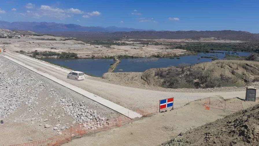 Abinader: presa de Monte Grande estará lista en julio de este año