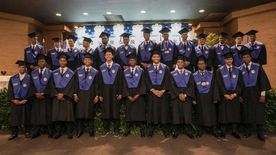 Video | Los Yanquis de Nueva York celebran graduación escolar de 44 prospectos en República Dominicana