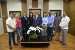 Valentín entrega a la JCE documentos para reconocimiento de su plataforma política Valentín entrega a la JCE documentos para reconocimiento de su plataforma política