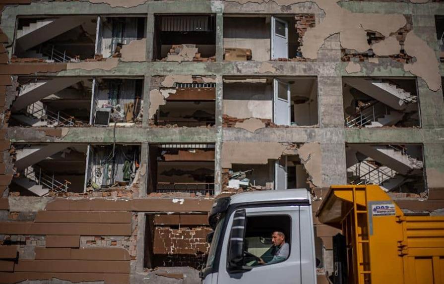 Tres muertos y 213 heridos tras dos nuevos terremotos en el sureste turco