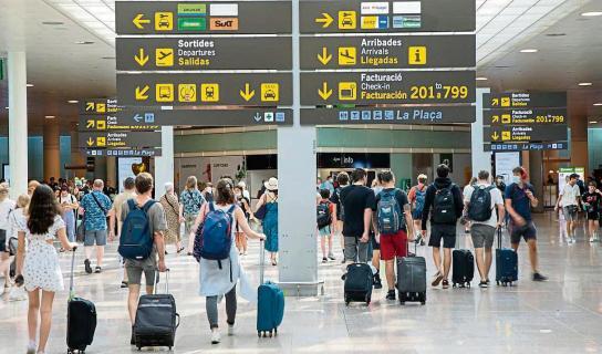 Aeropuertos de España implementarán tecnología que permiten inspeccionar equipajes sin abrirlos