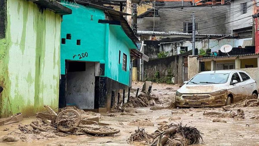 Buscan a decenas de desaparecidos tras temporal en Sao Paulo con 36 muertos