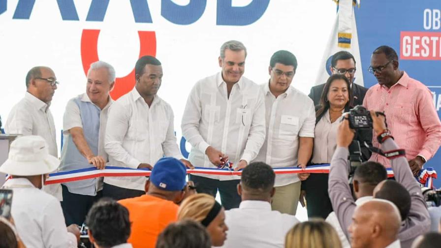 Gobierno entrega 1.5 de kilómetros de cañadas saneadas en Pantoja con inversión de RD$285 millones