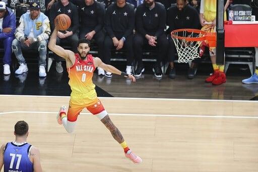 Jayson Tatum establece récord, Team Giannis vence a Team Lebron