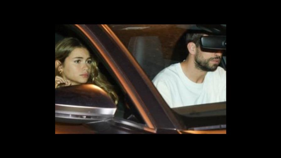 Aseguran Piqué y Clara Chía habrían sido expulsados de un restaurante porque el dueño es fan de Shakira