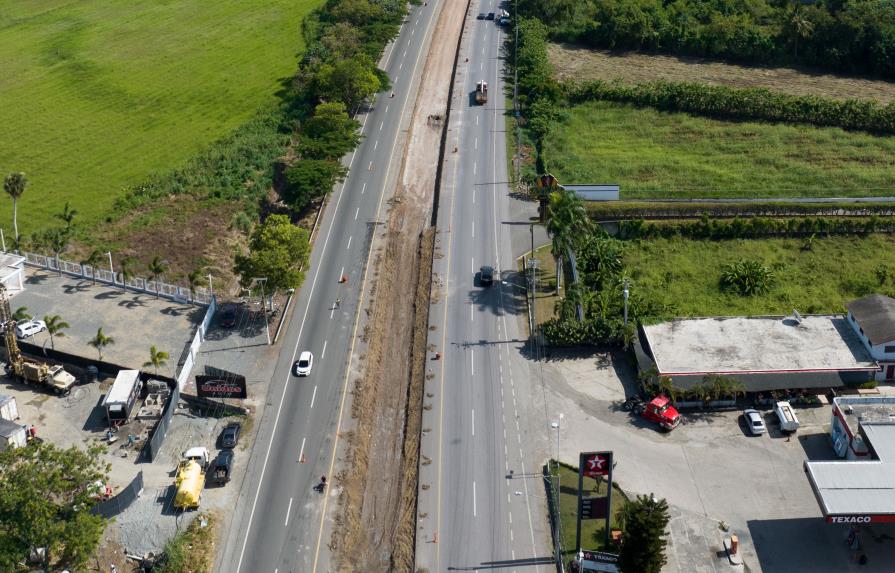 Gobierno afirma está transformando autopista Duarte en la vía más moderna del país