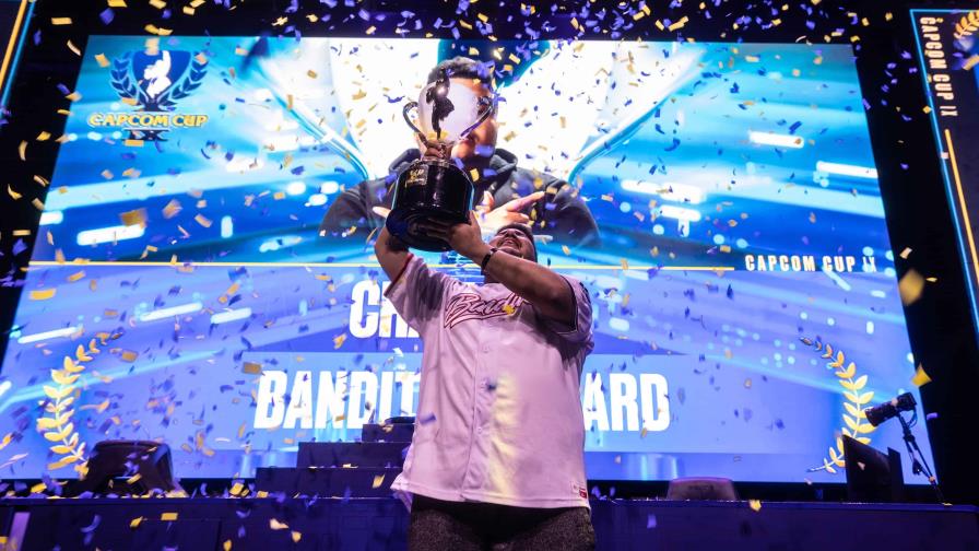 Saúl Mena se convierte en campeón mundial de la Capcom Cup por segunda vez