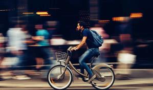 Estos son los beneficios de ir al trabajo en bicicleta