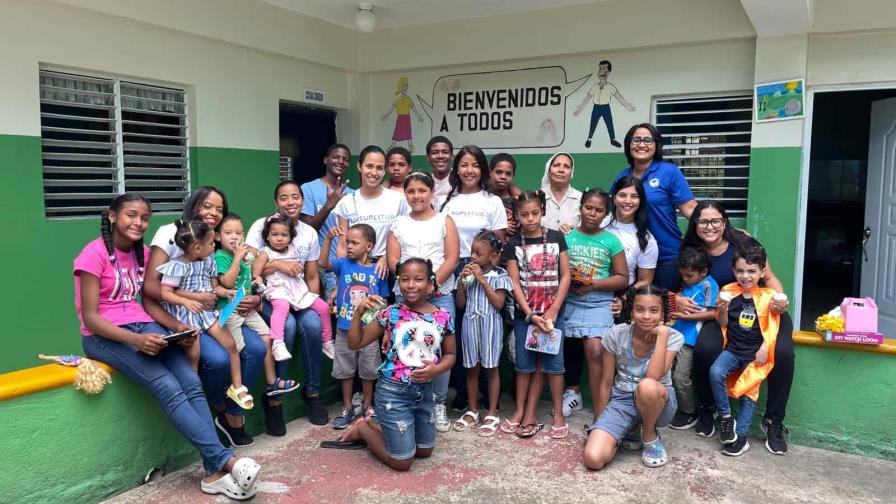 Suplitur lleva alegría a hogares infantiles como parte de su programa Juguetes por amor Suplitur lleva alegría a hogares infantiles como parte de su programa Juguetes por amor