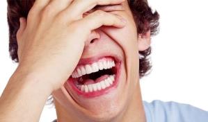 ¿Por qué nos reímos cuando no debemos?