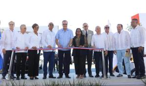 Abinader inaugura elevado y marginal en Andr&eacute;s, Boca Chica