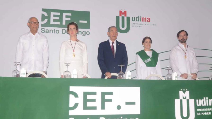 Grupo Educativo CEF.- UDIMA celebra su primera graduación ordinaria