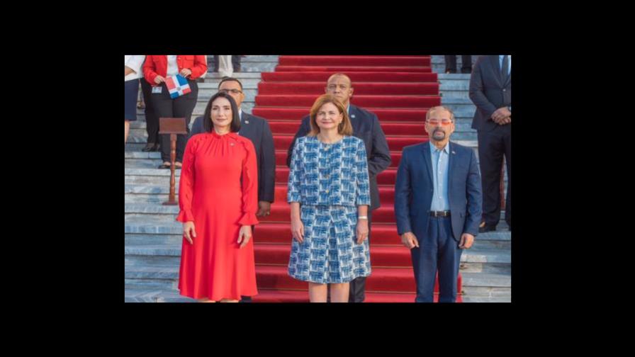 Vicepresidenta encabeza homenaje a la Bandera Nacional