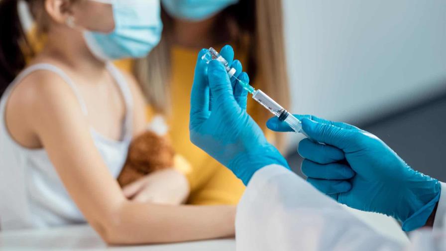 Recalcan importancia de vacunación contra la difteria desde el vientre de la madre