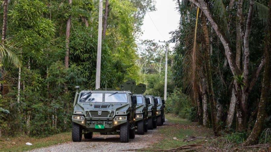 Llegan cuatro de 21 vehículos blindados que fueron adquiridos por el Gobierno