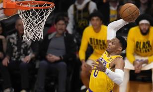 Westbrook formaliza su llegada a Clippers