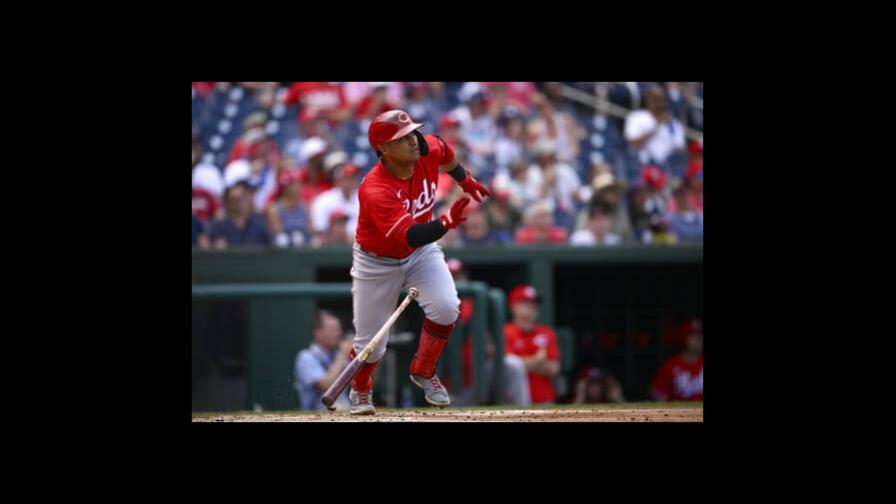 Mellizos formalizan acuerdo de 1 año con Donovan Solano Mellizos formalizan acuerdo de 1 año con Donovan Solano
