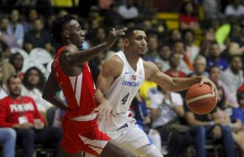 Aquí los que buscan boletos para el Mundial de baloncesto