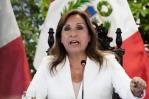 Boluarte declara durante más de tres horas ante la Fiscalía por la muerte de civiles en las protestas en Perú Boluarte declara durante más de tres horas ante la Fiscalía por la muerte de civiles en las protestas en Perú