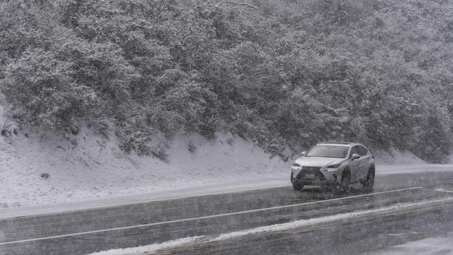 Prevén nevadas e inundaciones en California por tormenta invernal