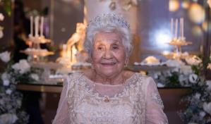&iexcl;Una gran familia! Do&ntilde;a Florencia celebra 100 a&ntilde;os junto a sus 142 descendientes