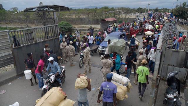 Militares dominicanos hasta fiaban a los que traficaban haitianos