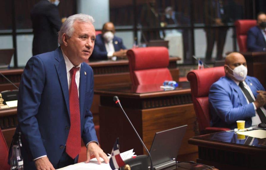 Senador Taveras Guzmán deposita un proyecto sobre tres causales del aborto