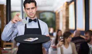 Tres errores comunes al dejar propina