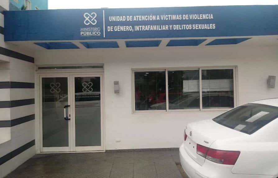 Detienen a directora de Recursos Humanos del Ministerio de la Vivienda por violencia intrafamiliar