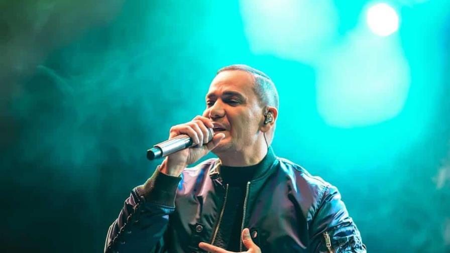 Cantándole al amor y al despecho, Víctor Manuelle recorre éxitos en el Jaragua