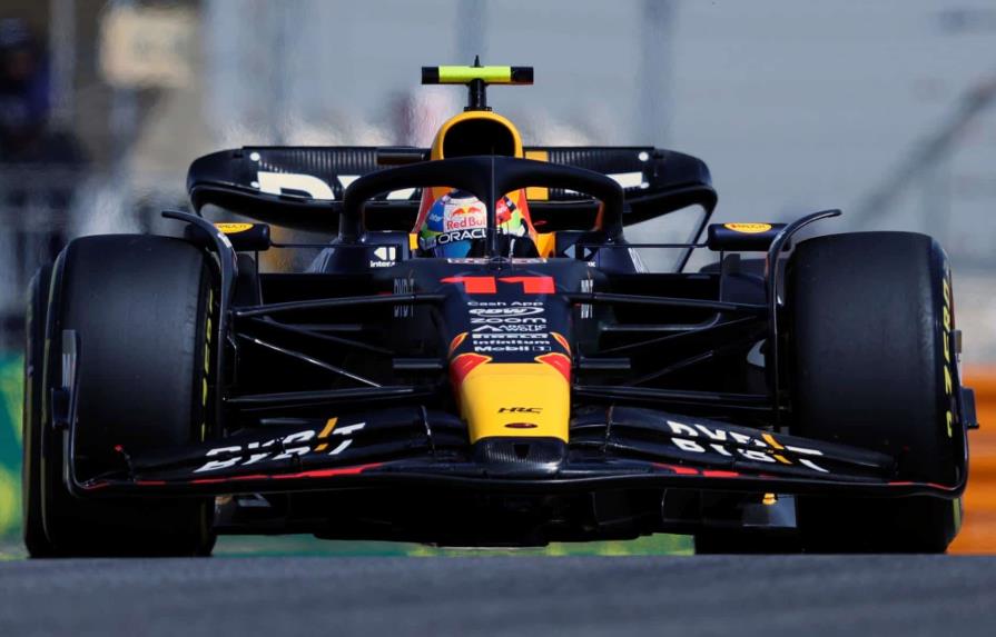 Checo acelera, Alonso es un reloj y Hamilton descubre a Mercedes