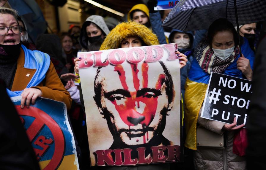 Al menos 54 detenidos en Rusia por protestas individuales en contra de la guerra de Ucrania