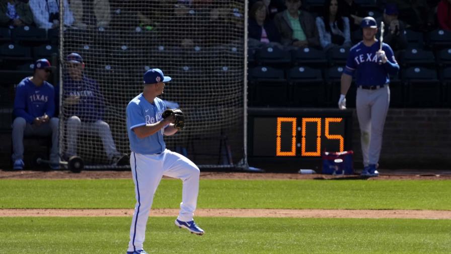 Las nuevas reglas del béisbol se están aplicando en la Toronja y el Cactus