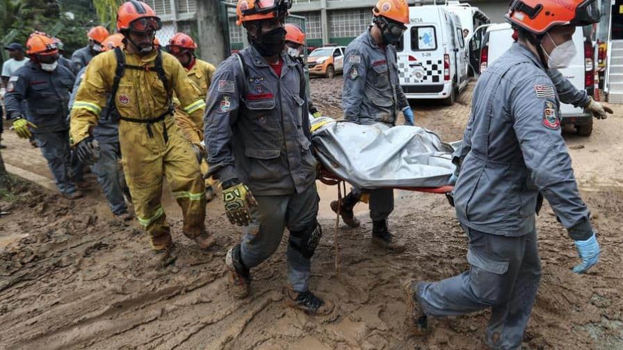 Los muertos por lluvias en Sao Paulo llegan a 65 y concluyen las búsquedas